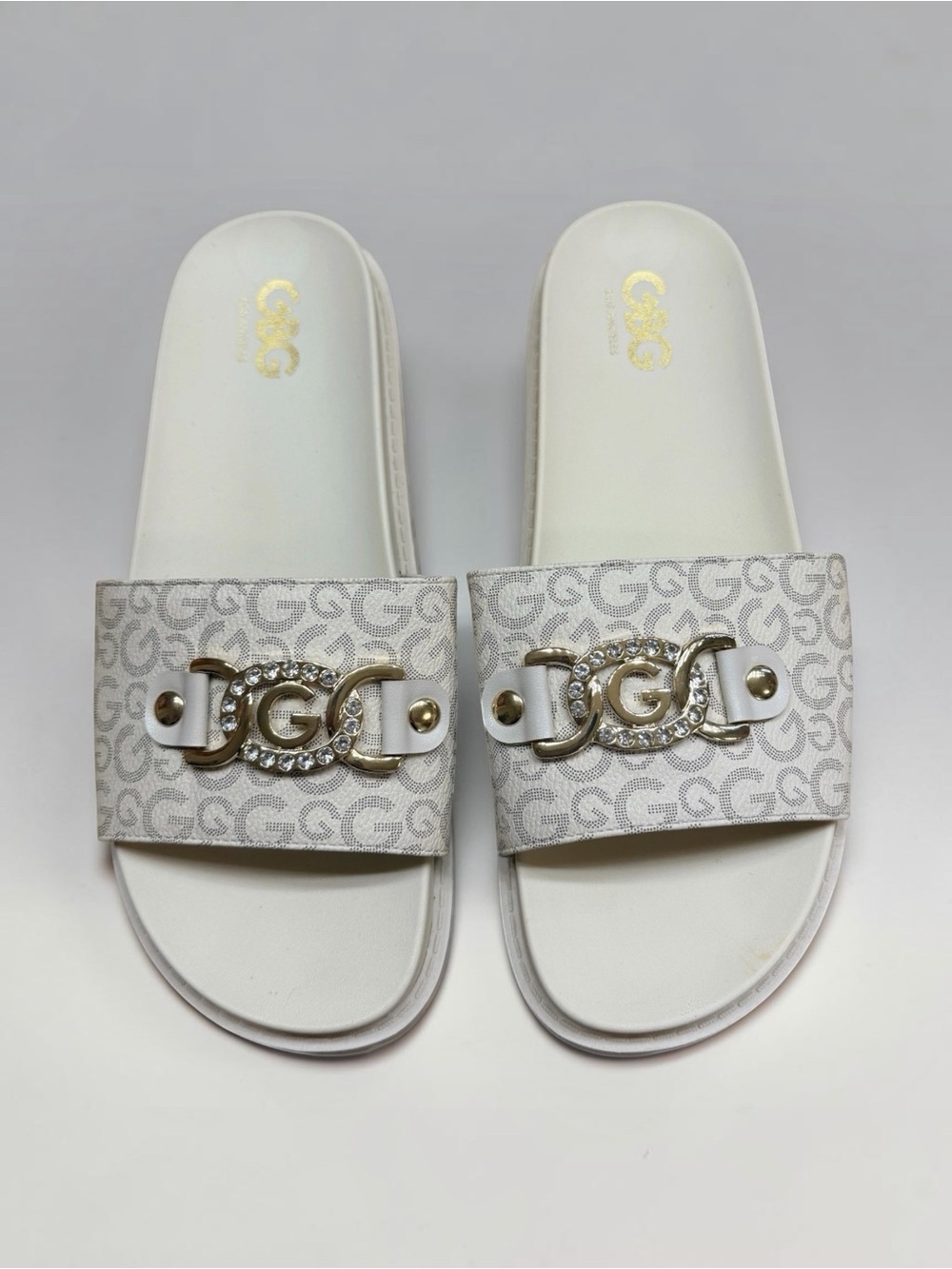 GBG Los Angeles Logo Slide Sandals White Gold Rhinestone Lug Sole Women’s 10